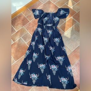 💙4/$20 Altar’d State Maxi Dress